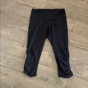 Lululemon runched leggings crop